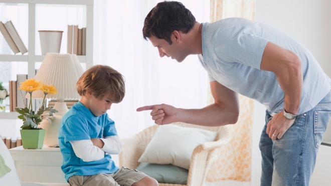 “5 Things Parents Should Avoid Saying to Their Sons to Prevent Emotional Harm”