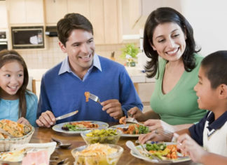 No matter how hard the family’s situation is, if parents keep these 3 things, the child will successfully become intelligent.