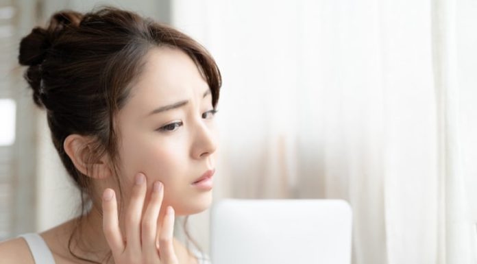 5 Harmful Skin Habits That You Didn’t Know Were Harming Your Skin