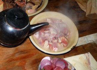 Does boiling meat help clean it better? Many experienced homemakers still give the wrong answer.