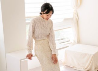 4 Cute Shirts That Perfectly Match Maxi Skirts