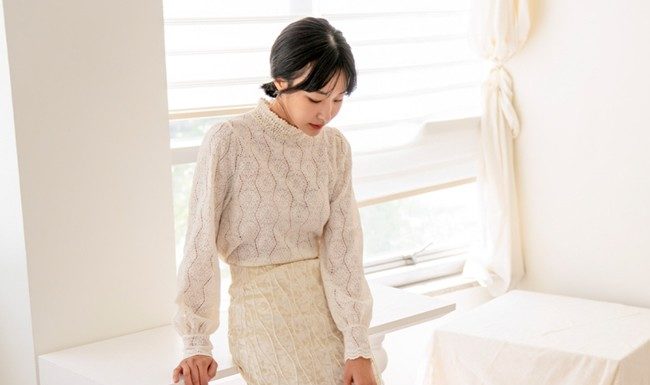 4 Cute Shirts That Perfectly Match Maxi Skirts