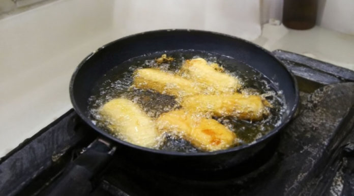 Surprising Use of This Common Flour in Cooking: A Must-Know Trick for Experienced Chefs