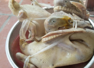 Cutting these fruits into small pieces and then adding them to the boiling duck pot: No more foul smell, just tender and flavorful meat