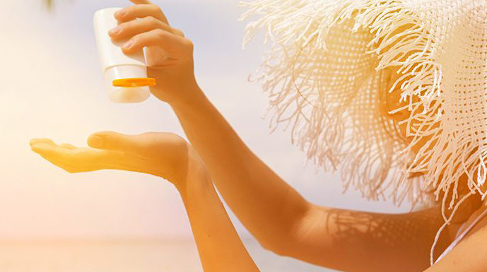 Do I need to apply moisturizer before sunscreen? What happens if I only apply sunscreen without moisturizer?