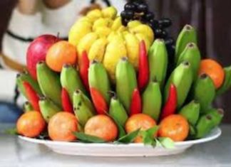 Don’t forget to choose the right bunch of bananas when buying them as offerings: Making a mistake may result in bad luck and punishment from above