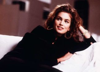 57 Years Old, Cindy Crawford Looks 30 Thanks to These Foods