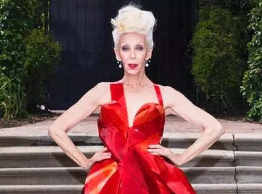 69-year-old Colleen Heidemann starts modeling, stays famous and in perfect shape with this secret technique