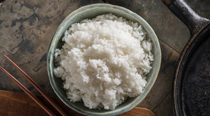 How to keep leftover rice delicious like freshly cooked rice