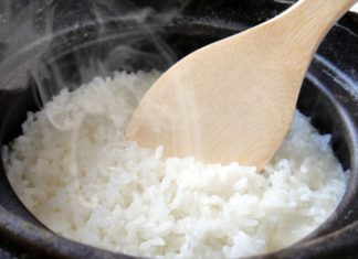 Cooking rice for years but many people still don’t know these tricks to make cheap rice delicious and fluffy, without fear of being fatty