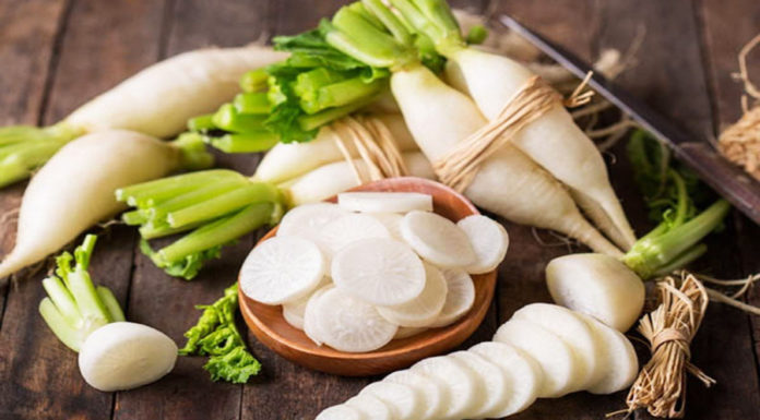 “White Ginseng-like Vegetable: Regular Consumption, Healthy Digestion, Cancer Prevention”