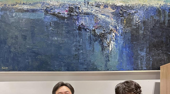 Cuong Do La’s surprising ending when wearing his wife’s clothes while Dam Thu Trang is away