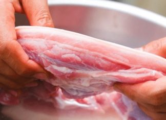 Coconut is not the answer! This amazing broth turns pork belly into a mouthwatering delight. Don’t miss out on this heavenly dish.