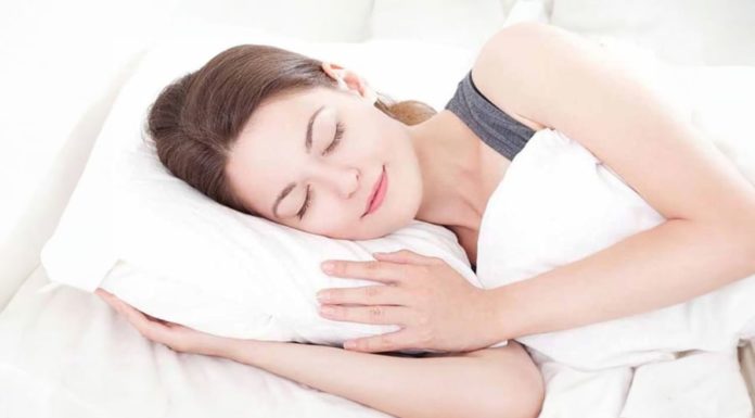 Sleep with an orange at the head of your bed every night and you’ll be surprised by the amazing benefits everyone wants to try