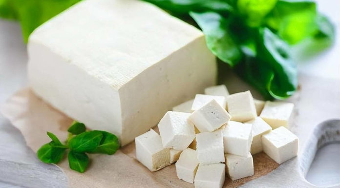 No more frying tofu, whip up a delicious vegetarian dish with sweet and sour sauce, even a small plate will satisfy your hunger