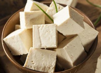 Secret to Perfectly Crispy and Golden Fried Tofu: No More Sticking to the Pan