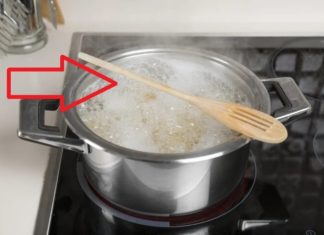 Place a wooden spoon over a boiling pot, a simple trick that everyone should know