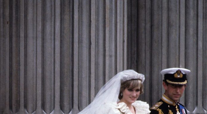 Revisiting Princess Diana’s Iconic Outfits: The Revenge Dress that Became a Legend