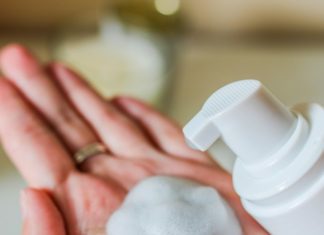 5 Beauty Products to Avoid ASAP for a Healthy Complexion