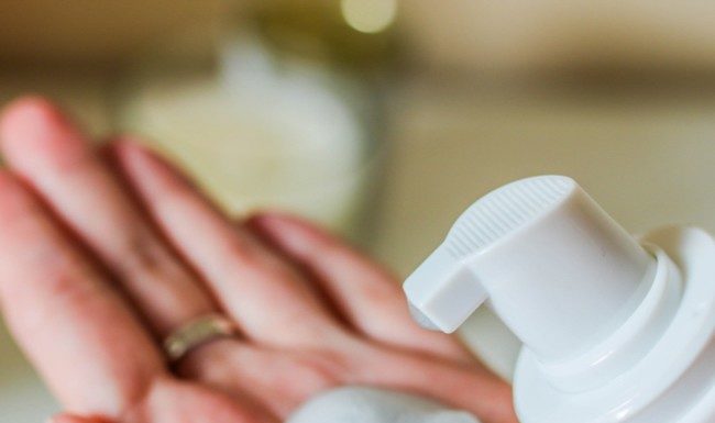 5 Beauty Products to Avoid ASAP for a Healthy Complexion