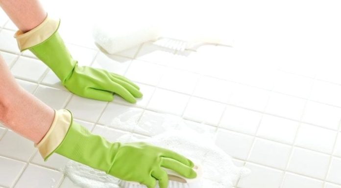 How to effectively remove all stains on ceramic tile floors, essential knowledge for every mother