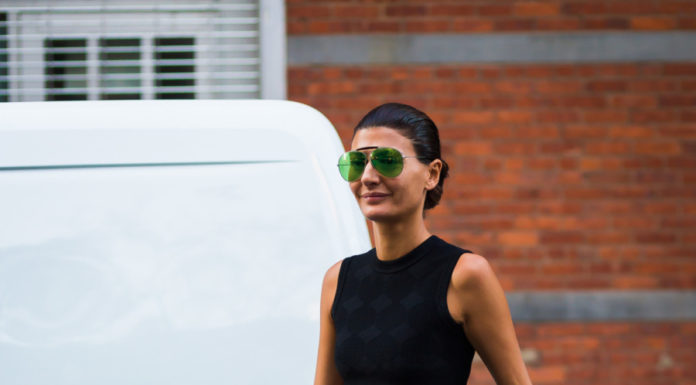 4 Colors that can Transform Ladies into “Classy Women”, Stay Away If You Want to Look Young