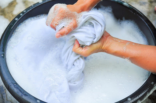 How to remove coffee stains on a shirt