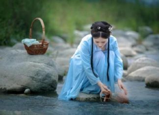 How did people wash clothes in the past without laundry detergent? What they used was even better