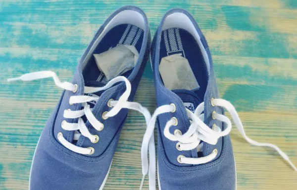 Simple Solutions to Get Rid of Smelly Shoes Using Household Items