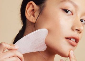 The Ultimate Guide to Using Guasha for Firming Skin and Reducing Wrinkles and Aging