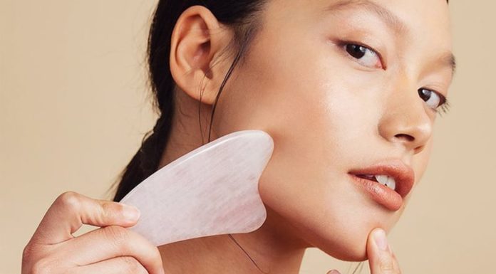 The Ultimate Guide to Using Guasha for Firming Skin and Reducing Wrinkles and Aging