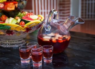 Eating these foods can make your breath smell alcoholic, even if you don’t drink alcohol – everyone should know