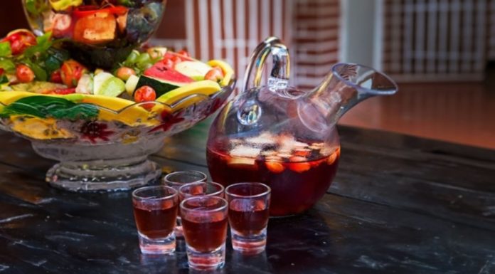 Eating these foods can make your breath smell alcoholic, even if you don’t drink alcohol – everyone should know