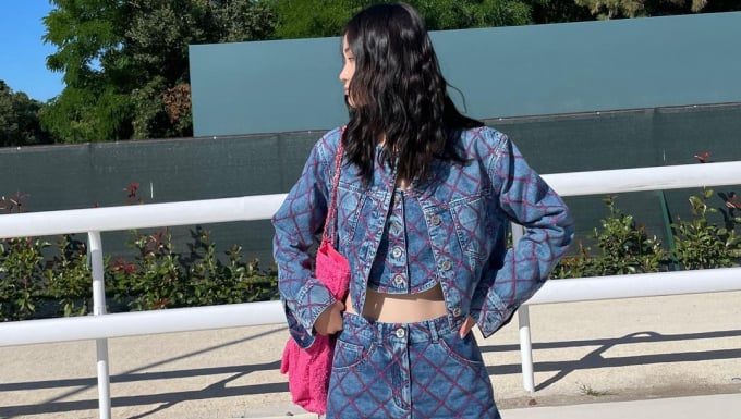 Jennie’s Best Friend Stuns with Fashionable Outfits, Inspiring Style Ideas for Those Looking to Elevate Their Wardrobe