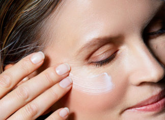 The Ultimate Guide to Moisturizers Recommended by Skincare Experts, Masters of Anti-Aging