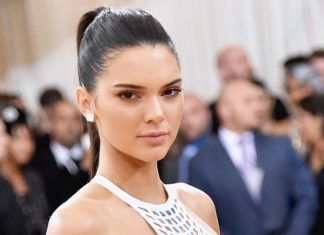 Exercises for Supermodels to Get Perfectly Sculpted 3-Centimeter Waist