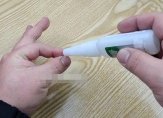 How to handle when getting stuck with a sticky baby elephant toy in hand