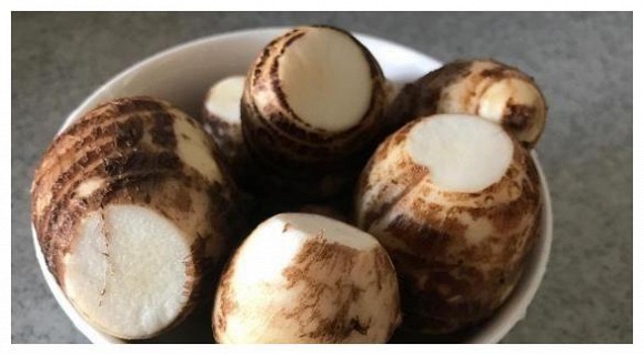 A Step-by-Step Guide to Cleaning Taro without Using a Knife: Say Goodbye to Sticky and Itchy Hands