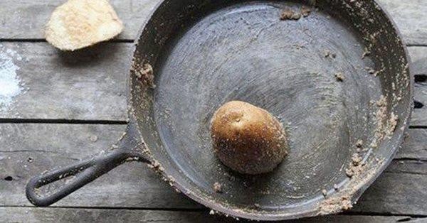Don’t throw away a pan that has lost its non-stick coating: 3 ways to restore it and cook dishes perfectly golden without sticking