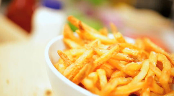 Expert reveals how to treat knee pain with lemon and sesame oil