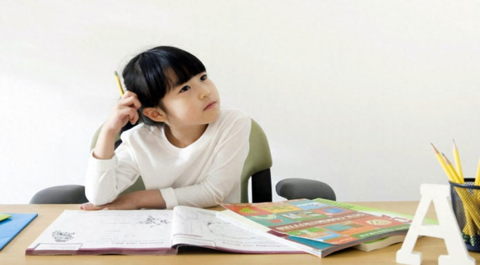 3 Types of Friends Parents Should Be Concerned About, Your Child Could Be Negatively Influenced