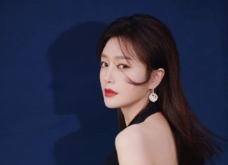 Maintaining these habits, “Empress Phu Sat” Tần Lam keeps her figure and skin flawless like a twenty-year-old girl