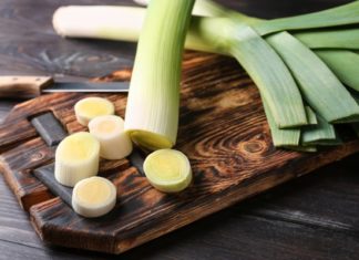 6 Golden Benefits of Regularly Eating Garlic