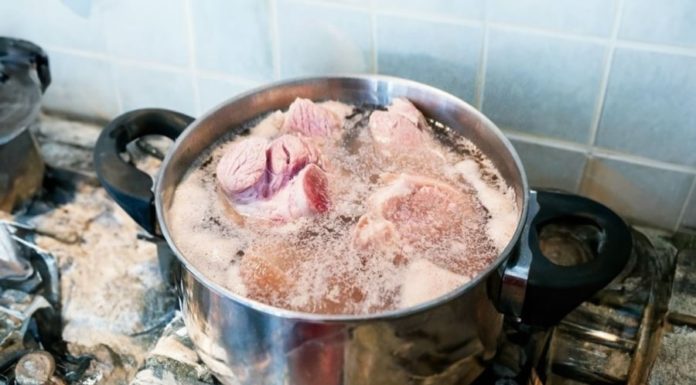 Why does boiling meat and simmering bones produce froth? Is it because of chemicals? Many people misunderstand this.