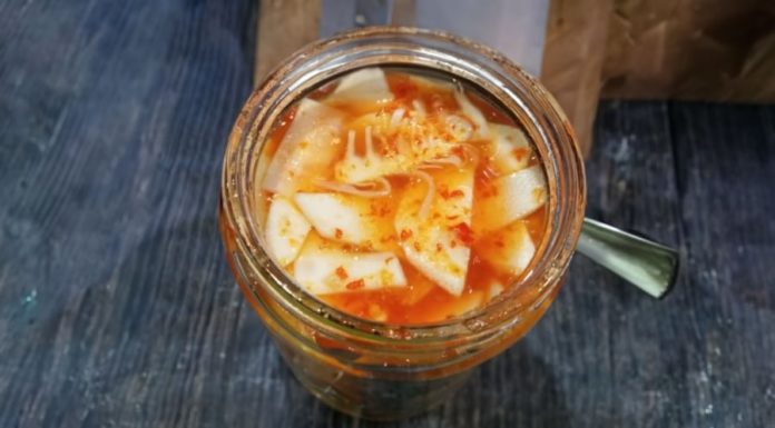 How to make crispy and non-bitter pickled garlic and chili, long-lasting without the water separating