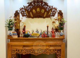 The Secret to Inviting Wealth: Unveiling the Auspicious Color for Your Altar