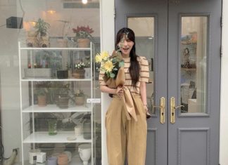 Korean beauties suggest ways to style neutral-colored pants for early autumn.