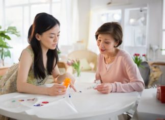 Ancestral advice causes family conflicts between daughter-in-law and mother-in-law, leading to three generations of hardship without wealth.