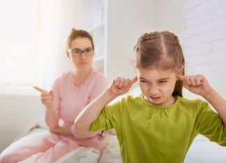 5 Qualities of a Mother That Will Make Their Child’s Life Difficult to Succeed, Mothers, Check Yourself Now