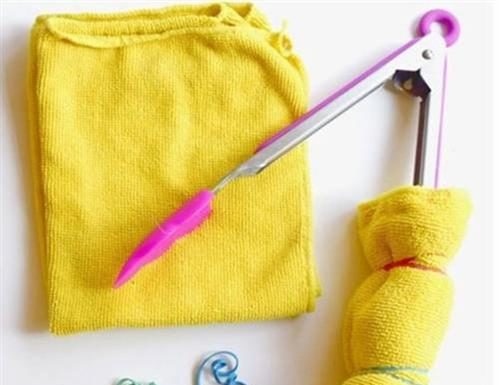 Small, Sparkling Dust-Free Corners Within Seconds with This Simple Trick